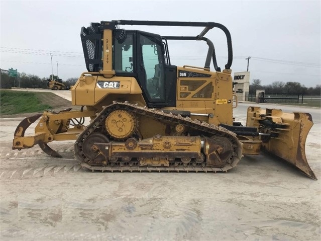 Dozers/tracks Caterpillar D6N