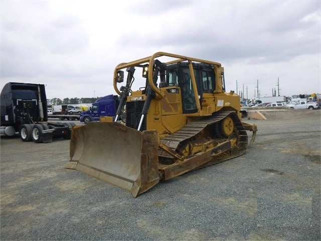 Dozers/tracks Caterpillar D6T