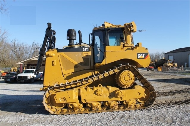 Dozers/tracks Caterpillar D8T