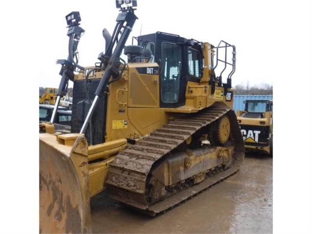 Dozers/tracks Caterpillar D6T