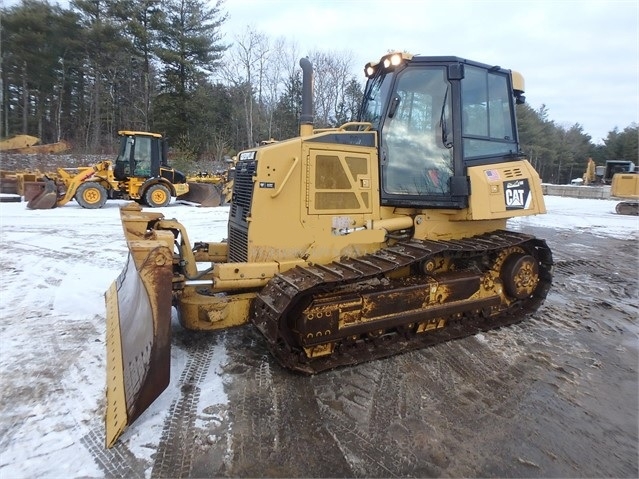 Dozers/tracks Caterpillar D6T