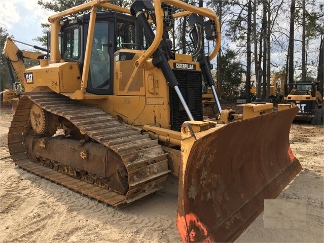 Tractores Sobre Orugas Caterpillar D6T en venta Ref.: 1584667277933667 No. 2