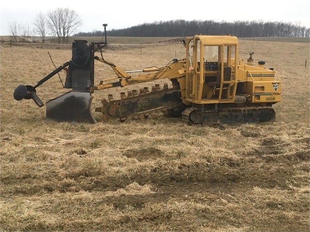 Trencher Vermeer T555