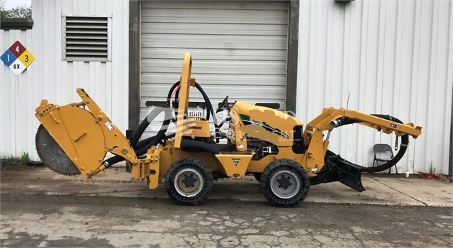 Trencher Vermeer RTX550