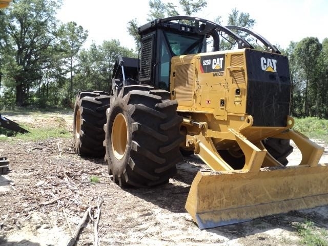 Forestales Maquinas Caterpillar 525D de importacion a la venta Ref.: 1586361747396418 No. 2