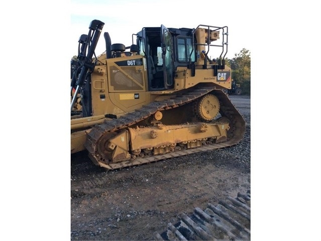 Dozers/tracks Caterpillar D6T