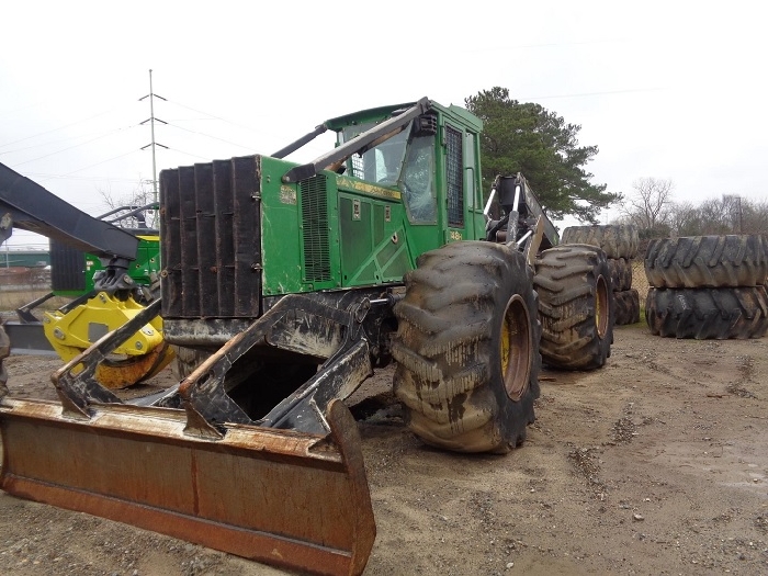 Forest Machines Deere 748H