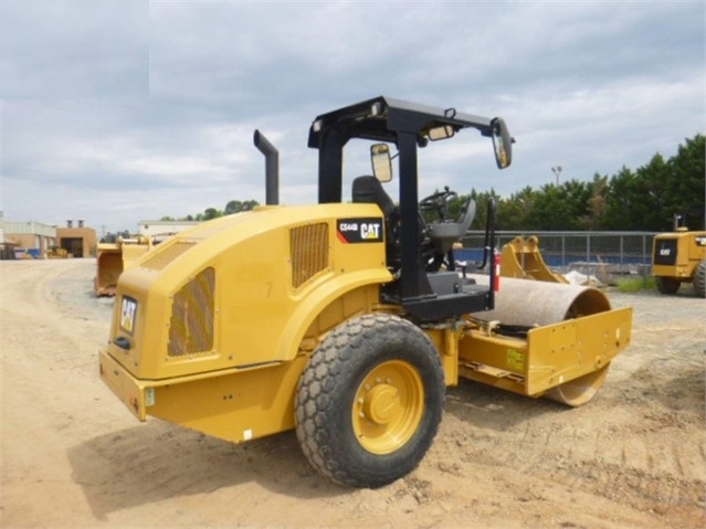 Compactadora Vibratoria Caterpillar CS44 seminueva en venta Ref.: 1587436853051562 No. 2