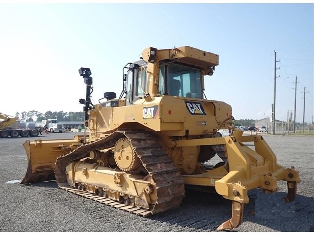 Tractores Sobre Orugas Caterpillar D6T de segunda mano en venta Ref.: 1587684332355106 No. 2