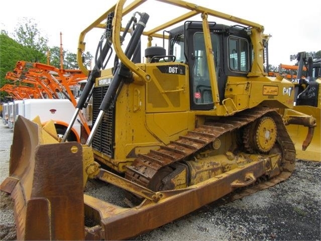 Tractores Sobre Orugas Caterpillar D6T en venta, usada Ref.: 1587689763321812 No. 2