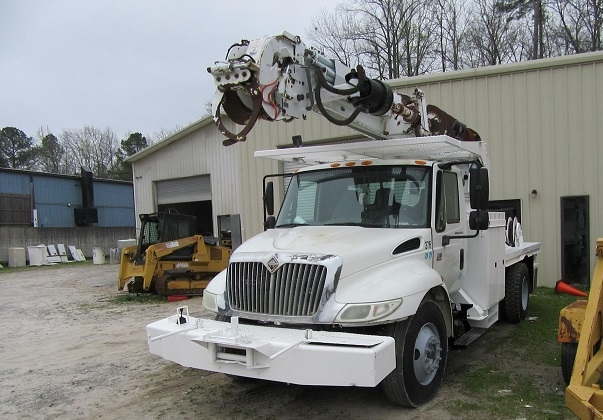 Gruas Altec DM47TR en optimas condiciones Ref.: 1589405257540568 No. 2