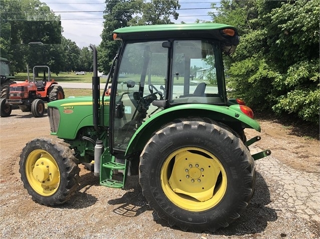 Agricultura Maquinas Deere 5075E seminueva en venta Ref.: 1590781373194165 No. 4