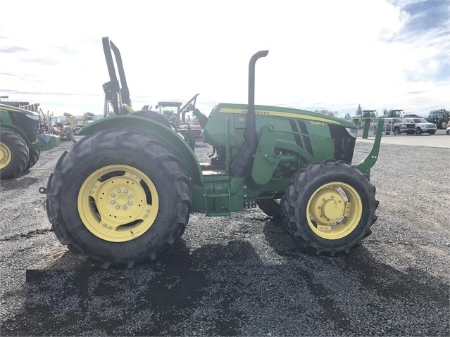 Agriculture Machines Deere 5085E