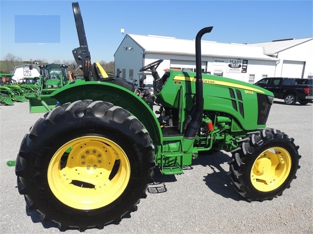 Agricultura Maquinas Deere 5100E usada a la venta Ref.: 1591031431065919 No. 3