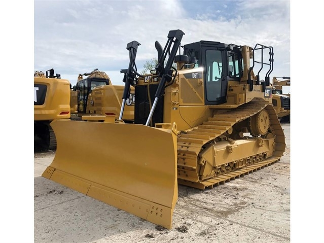 Dozers/tracks Caterpillar D6T