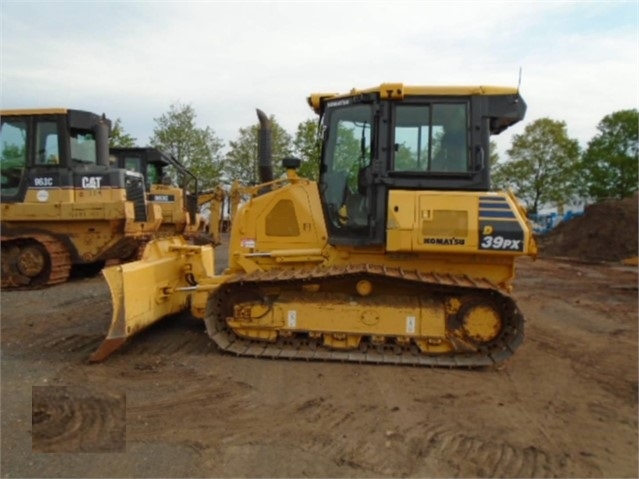 Tractores Sobre Orugas Komatsu D39PX en venta, usada Ref.: 1592438003596980 No. 2