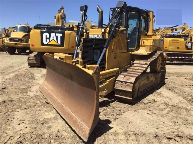 Dozers/tracks Caterpillar D6T