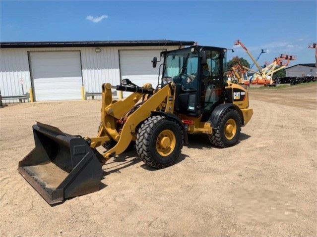 Cargadoras Sobre Ruedas Caterpillar 906