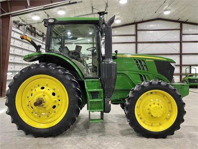 Agricultura Maquinas Deere 6215 de medio uso en venta Ref.: 1594312809142737 No. 3