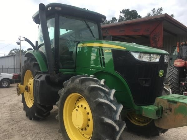 Agricultura Maquinas Deere 7230R seminueva en venta Ref.: 1595434759010497 No. 2