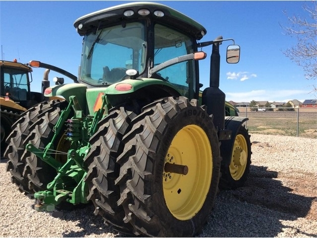 Agricultura Maquinas Deere 8235R usada a buen precio Ref.: 1595613074312865 No. 2