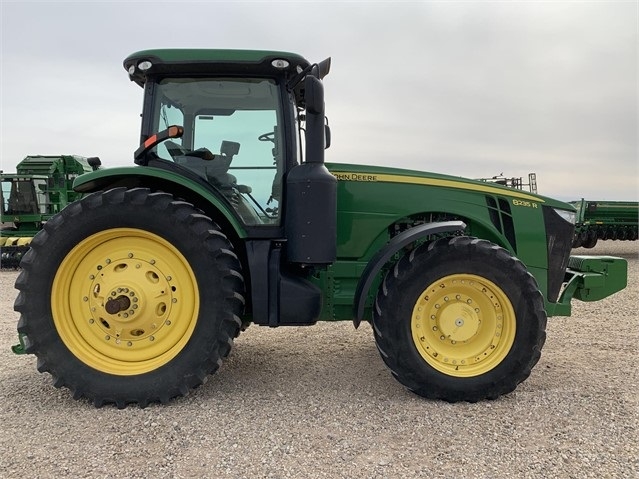 Agricultura Maquinas Deere 8235R de segunda mano Ref.: 1595625082655887 No. 2