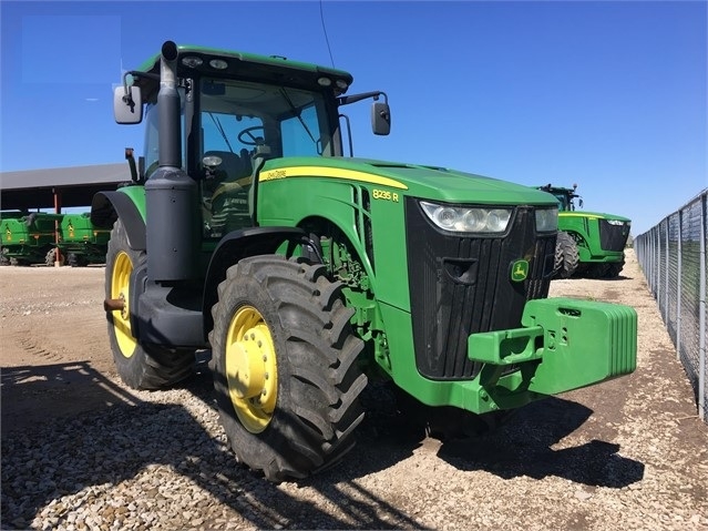 Agricultura Maquinas Deere 8235R