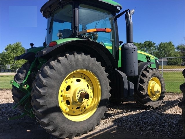 Agricultura Maquinas Deere 8235R en venta, usada Ref.: 1595626186521622 No. 3