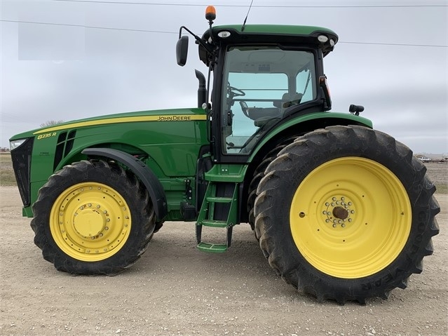 Agricultura Maquinas Deere 8235R