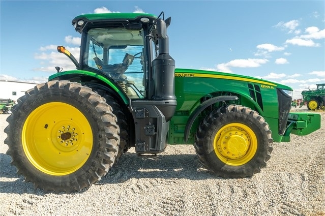 Agricultura Maquinas Deere 8245R en venta, usada Ref.: 1595874019783767 No. 3