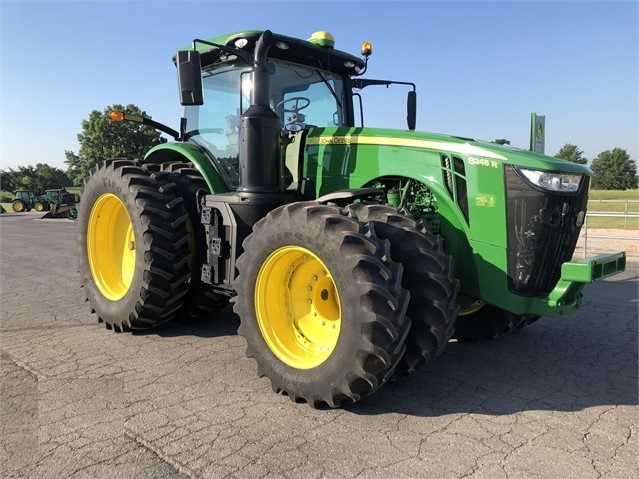 Agricultura Maquinas Deere 8245R de segunda mano en venta Ref.: 1596045120347457 No. 2