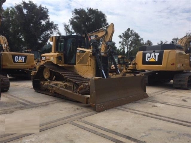 Dozers/tracks Caterpillar D6T