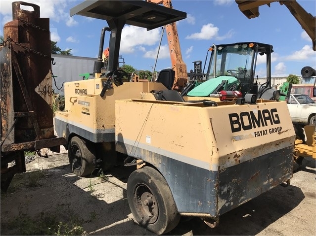 Compactadora Con Llantas Bomag BW11RH