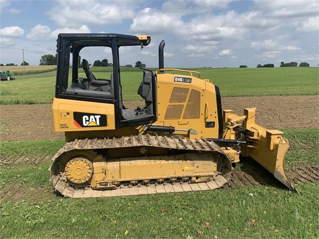 Dozers/tracks Caterpillar D4K