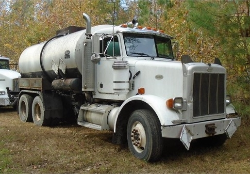 Petrolizadora Peterbilt 357