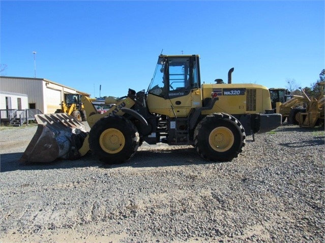 Cargadoras Sobre Ruedas Komatsu WA320 usada a buen precio Ref.: 1606776082599504 No. 2