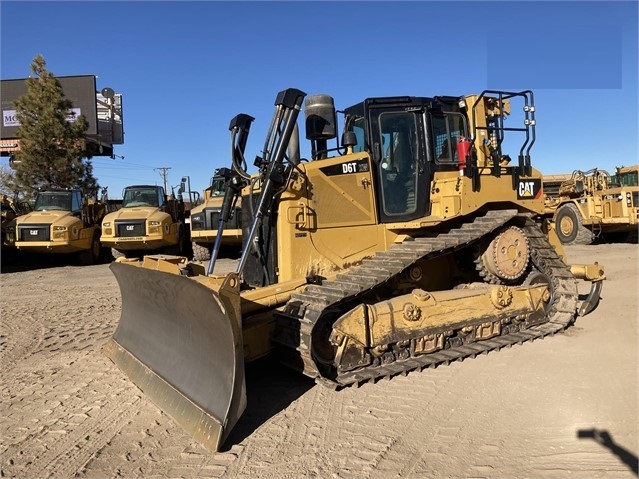 Dozers/tracks Caterpillar D6T