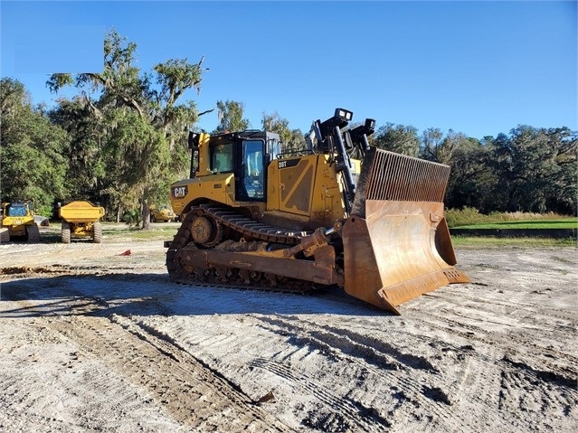 Dozers/tracks Caterpillar D8T