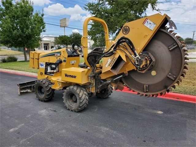 Trencher Vermeer RTX450