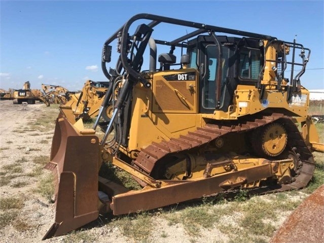 Dozers/tracks Caterpillar D6T