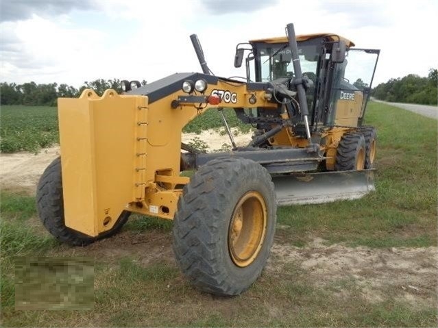 Motoconformadoras Deere 670G