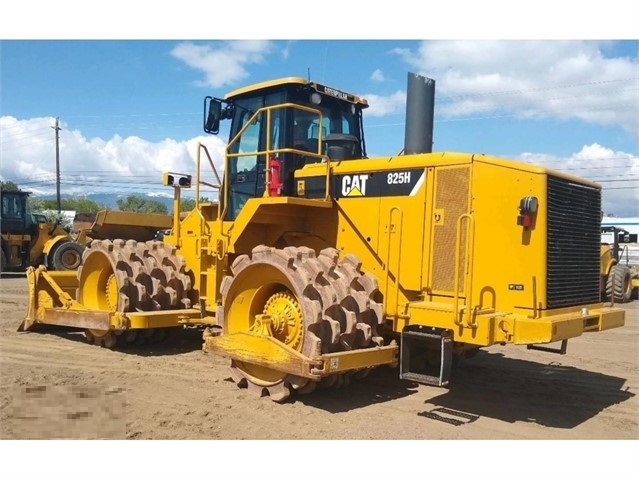 Compactadoras Suelos Y Rellenos Caterpillar 825H usada a buen pre Ref.: 1614202977447885 No. 3