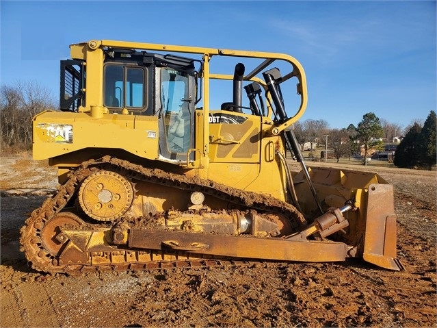 Tractores Sobre Orugas Caterpillar D6T en venta Ref.: 1614631666321840 No. 2