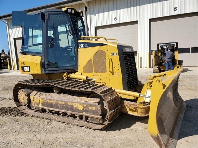 Dozers/tracks Caterpillar D5K