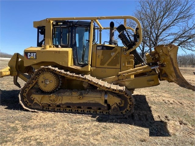 Dozers/tracks Caterpillar D6T