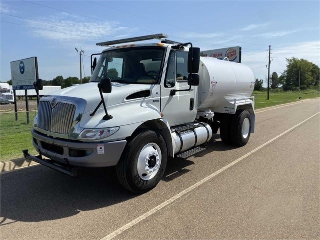 Camion Con Pipa International 4300