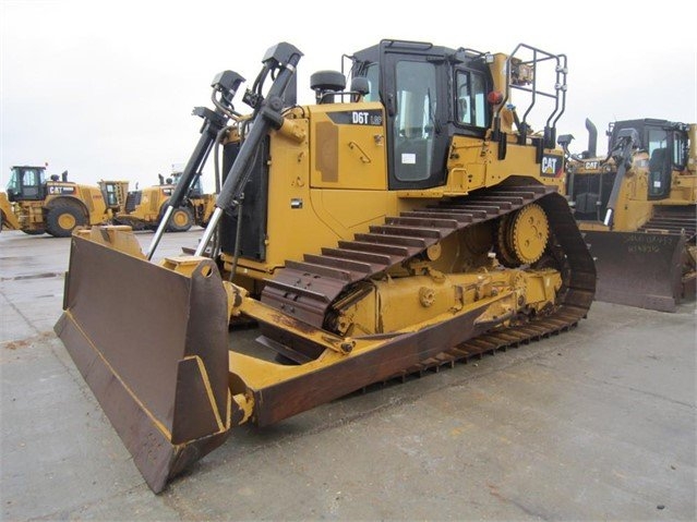 Tractores Sobre Orugas Caterpillar D6T