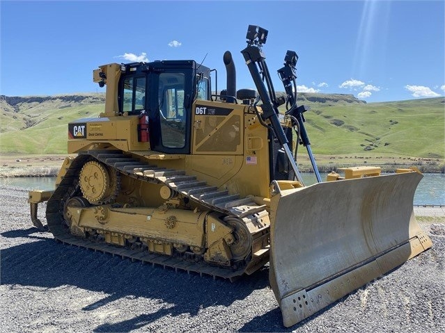 Dozers/tracks Caterpillar D6T