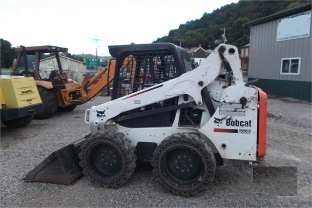 Minicargadores Bobcat S530 de segunda mano a la venta Ref.: 1620153179917246 No. 3