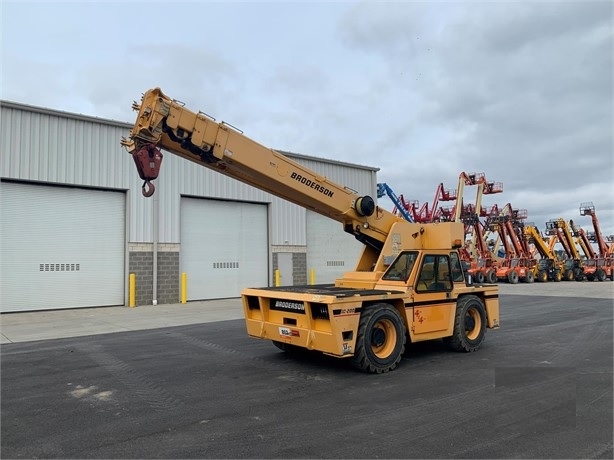 Cranes Broderson IC200